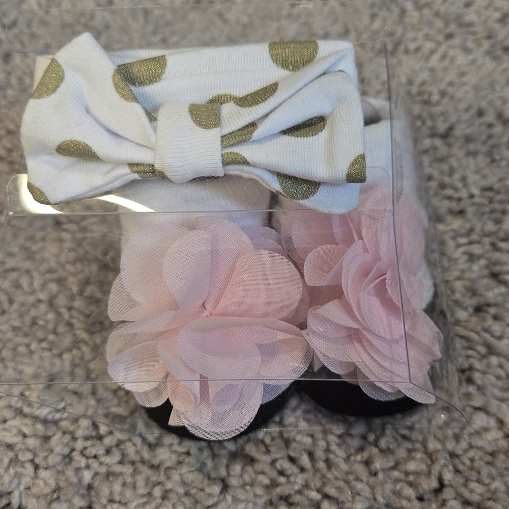 Baby Girls Sock And Bow Set Infant 3 Months